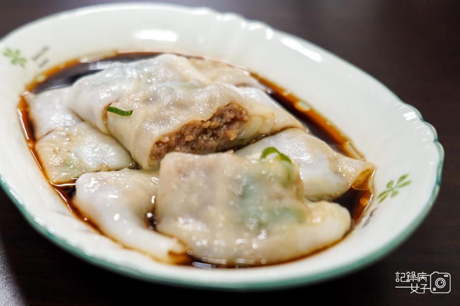 30新竹老港陳招牌醬油蛋意麵牛肉腸粉紅油炒手.jpg 30新竹老港陳招牌醬油蛋意麵牛肉腸粉紅油炒手.jpg