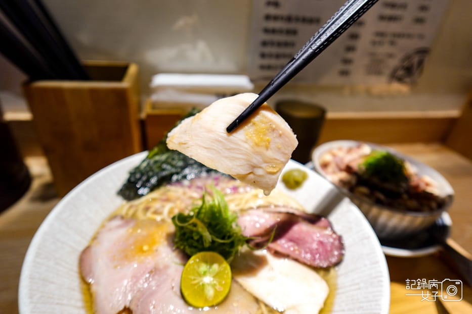 22師大數寄屋辻葉ゆず塩鷄白湯らーめん專門店鴨胸叉燒飯.jpg 22師大數寄屋辻葉ゆず塩鷄白湯らーめん專門店鴨胸叉燒飯.jpg