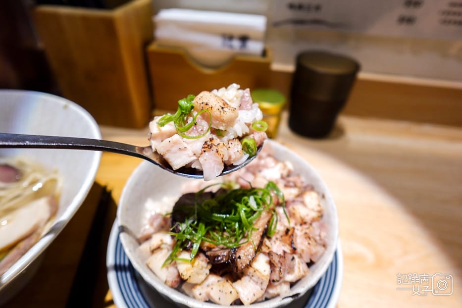 29師大數寄屋辻葉ゆず塩鷄白湯らーめん專門店鴨胸叉燒飯.jpg 29師大數寄屋辻葉ゆず塩鷄白湯らーめん專門店鴨胸叉燒飯.jpg