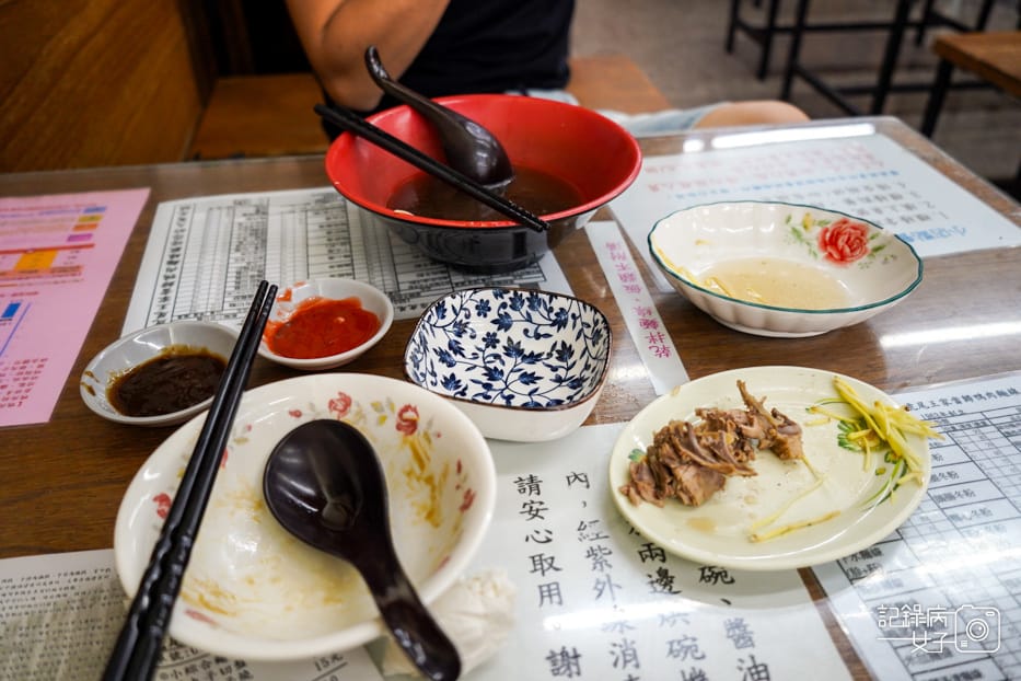 40雲林虎尾王家當歸鴨肉麵線綜合下水湯鴨肉飯鴨肉丸.jpg