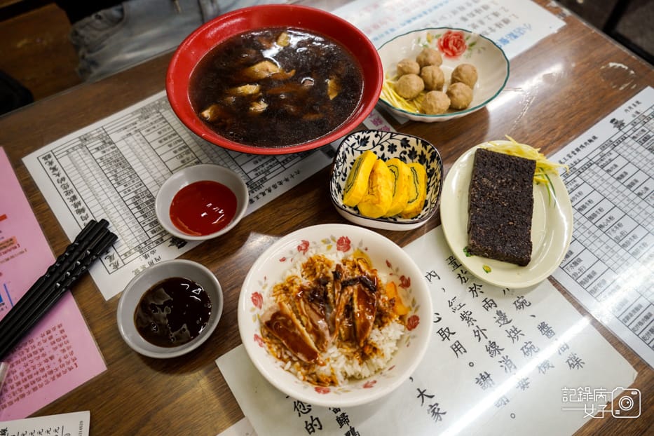25雲林虎尾王家當歸鴨肉麵線綜合下水湯鴨肉飯鴨肉丸.jpg