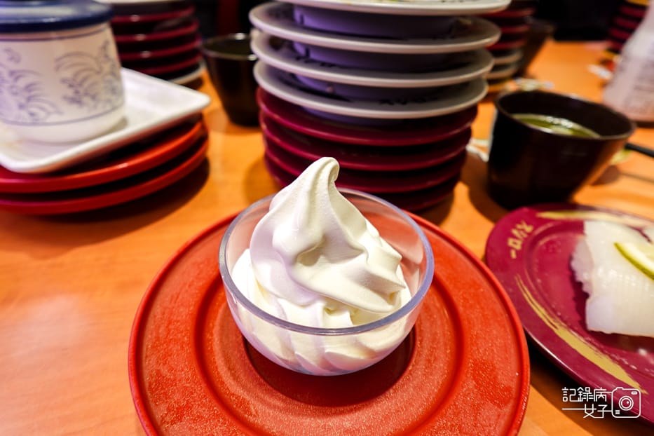 69スシロー壽司郎內湖美麗華北海道霜淇淋黑糖霜淇淋.jpg