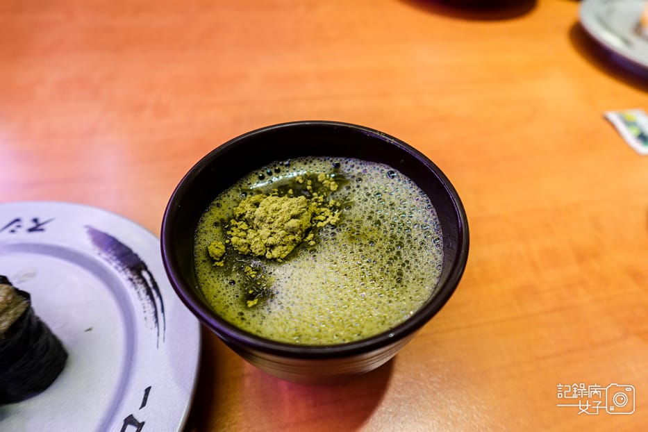 18スシロー壽司郎內湖美麗華抹茶粉抹茶霜淇淋.jpg