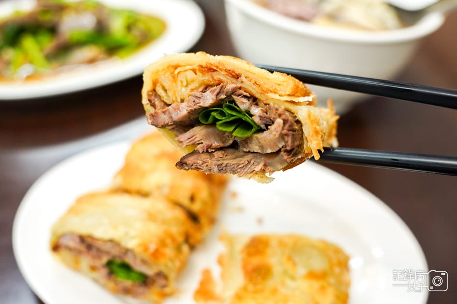 26台南文章牛肉二牛牛肉湯溫體牛芥蘭牛腩牛肉捲餅.jpg 26台南文章牛肉二牛牛肉湯溫體牛芥蘭牛腩牛肉捲餅.jpg