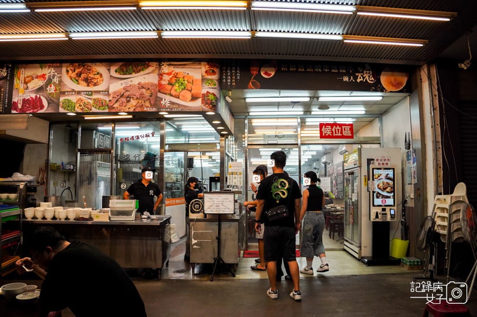 4台南文章牛肉二牛牛肉湯溫體牛芥蘭牛腩牛肉捲餅.jpg 4台南文章牛肉二牛牛肉湯溫體牛芥蘭牛腩牛肉捲餅.jpg