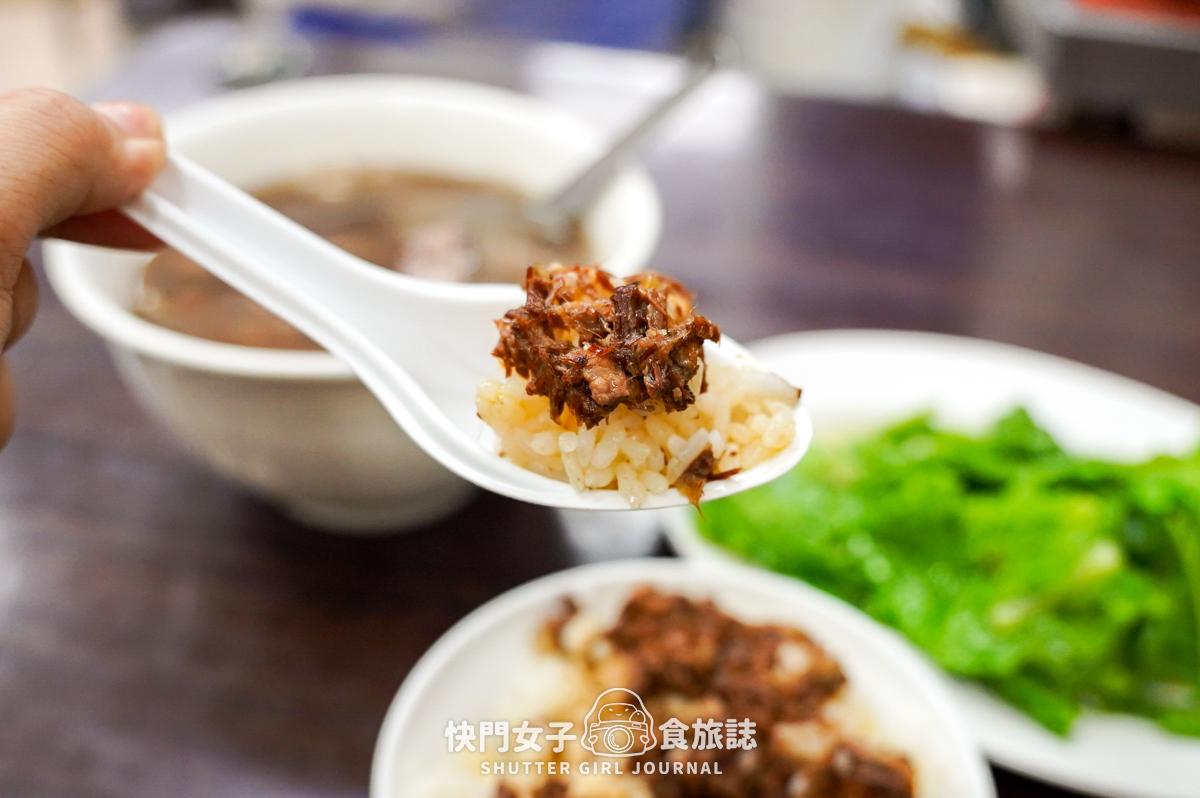 【台南 中西區】阿億牛肉湯 x 綜合牛肉湯 x 軟嫩牛腩配上夠味的牛肝 x 牛肉肉燥飯 - 第22張圖 【台南 中西區】阿億牛肉湯 x 綜合牛肉湯 x 軟嫩牛腩配上夠味的牛肝 x 牛肉肉燥飯
