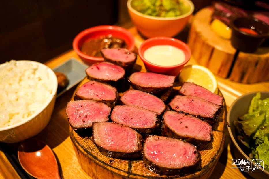 40日本東京新宿燒肉牛舌の檸檬檸檬牛舌肉量加倍份量定食.jpg