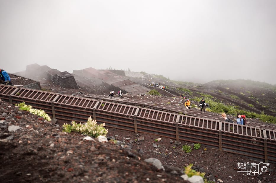 12日本富士山攻頂御來光烙印金剛杖缽巡火山口奧宮本宮淺間大社.jpg 12日本富士山攻頂御來光烙印金剛杖缽巡火山口奧宮本宮淺間大社.jpg