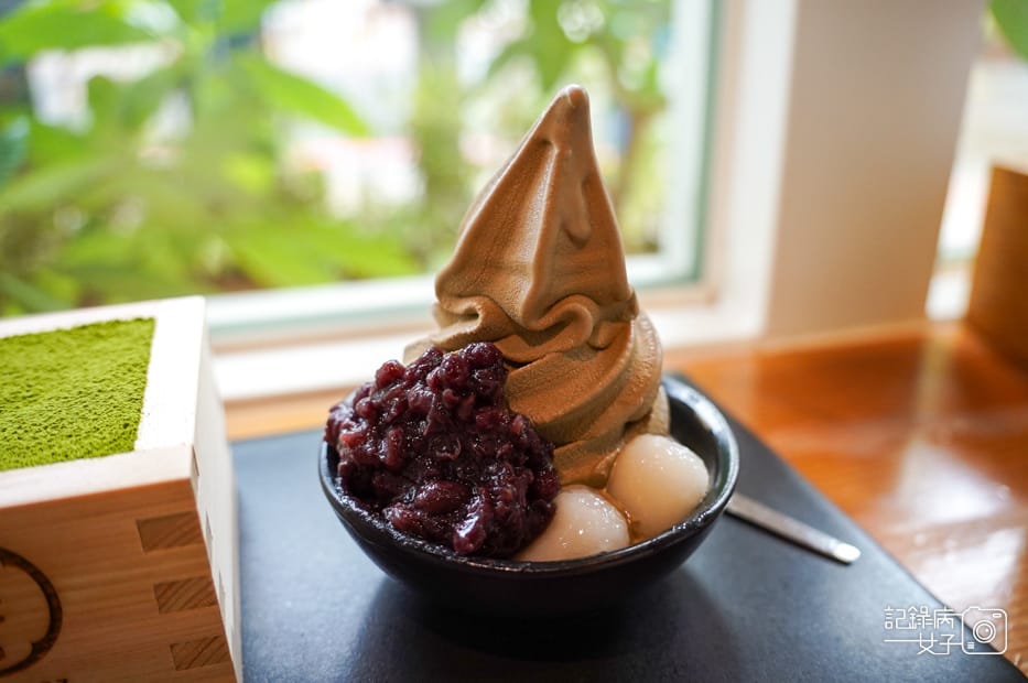 20台南町抹茶甜點專門店抹茶控極京焙茶霜淇淋.jpg