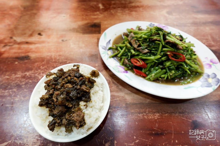 56內湖區通化老師傅牛雜湯瓜子肉飯瓜仔肉飯炒空心菜牛肉.jpg 56內湖區通化老師傅牛雜湯瓜子肉飯瓜仔肉飯炒空心菜牛肉.jpg