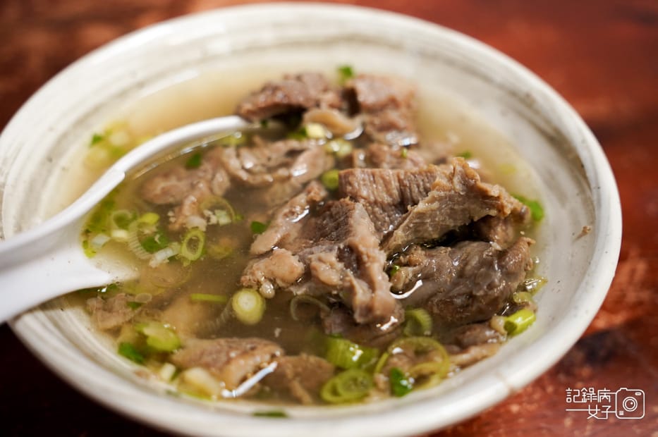 26內湖區通化老師傅牛雜湯牛肉蛋炒飯清燉牛肉湯.jpg 26內湖區通化老師傅牛雜湯牛肉蛋炒飯清燉牛肉湯.jpg