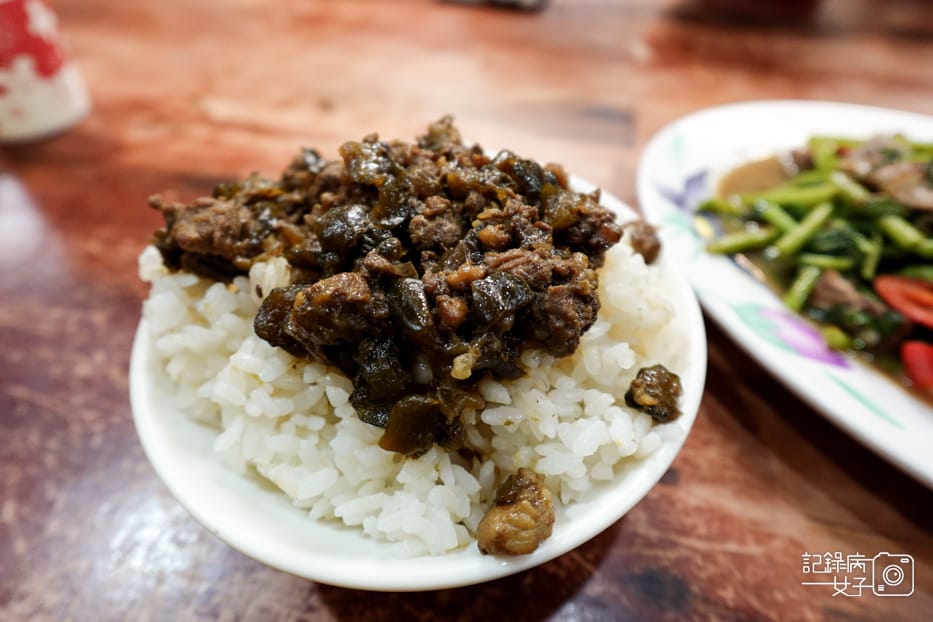 58內湖區通化老師傅牛雜湯瓜子肉飯瓜仔肉飯炒空心菜牛肉.jpg 58內湖區通化老師傅牛雜湯瓜子肉飯瓜仔肉飯炒空心菜牛肉.jpg