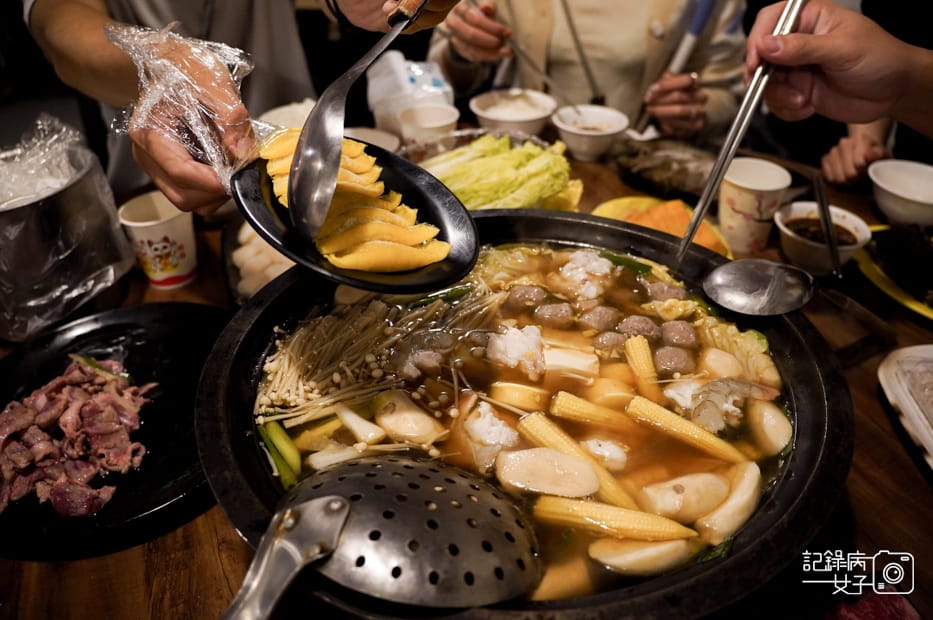 34基隆望海巷石頭火鍋二館麻油石頭火鍋白飯自助吧冰吃到飽.jpg