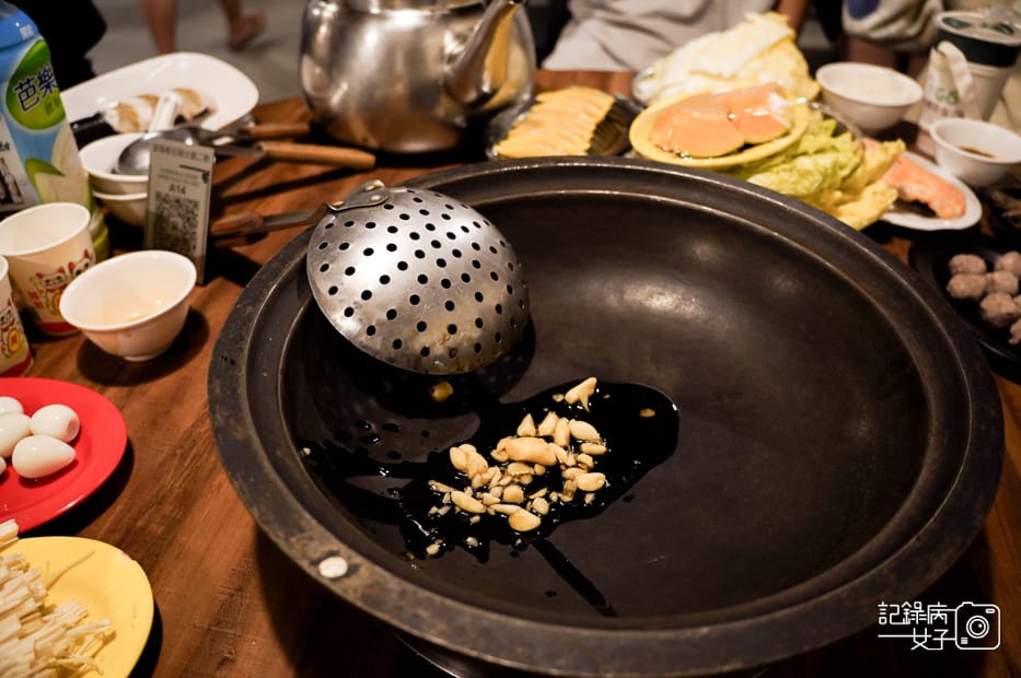 29基隆望海巷石頭火鍋二館麻油石頭火鍋白飯自助吧冰吃到飽.jpg