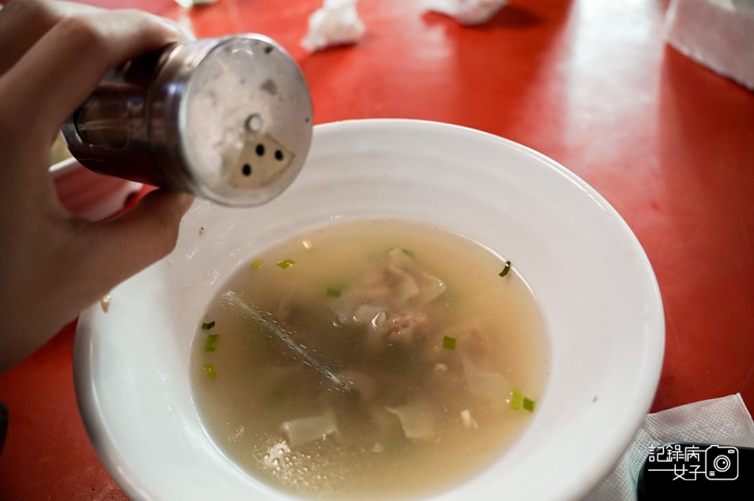 30連江縣馬祖南竿介壽獅子市場美食早餐必吃阿妹的店鼎邊糊魚丸湯燕餃湯.jpg 30連江縣馬祖南竿介壽獅子市場美食早餐必吃阿妹的店鼎邊糊魚丸湯燕餃湯.jpg