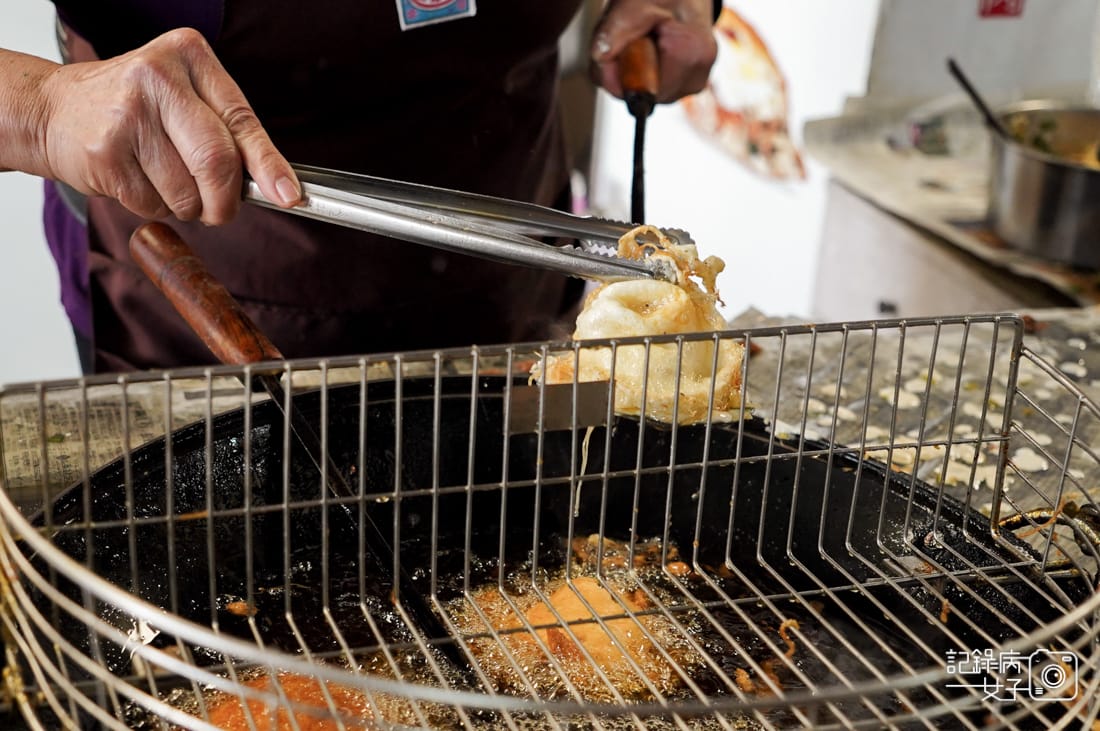 10連江縣馬祖南竿介壽獅子市場美食早餐必吃陳家虫弟餅海蠣餅弟餅.jpg 10連江縣馬祖南竿介壽獅子市場美食早餐必吃陳家虫弟餅海蠣餅弟餅.jpg