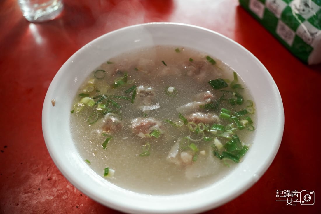 25連江縣馬祖南竿介壽獅子市場美食早餐必吃阿妹的店鼎邊糊魚丸湯燕餃湯.jpg 25連江縣馬祖南竿介壽獅子市場美食早餐必吃阿妹的店鼎邊糊魚丸湯燕餃湯.jpg