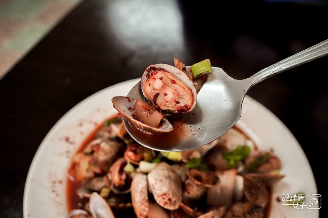 19連江縣馬祖南竿馬港大眾飲食店招牌炒魚麵必吃紅糟炒海瓜子.jpg 19連江縣馬祖南竿馬港大眾飲食店招牌炒魚麵必吃紅糟炒海瓜子.jpg