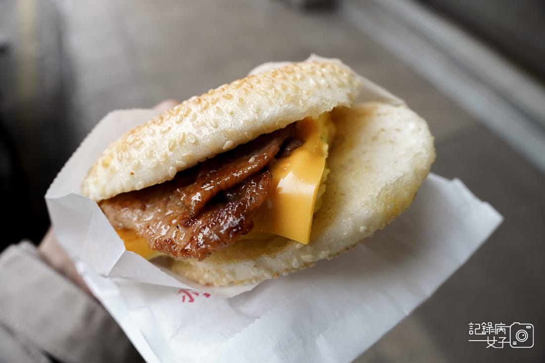 16連江縣馬祖南竿必吃馬祖漢堡豬排蔥蛋繼光餅超群繼光餅.jpg 16連江縣馬祖南竿必吃馬祖漢堡豬排蔥蛋繼光餅超群繼光餅.jpg