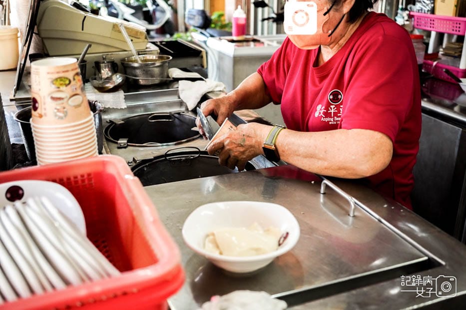 2台南同記安平豆花傳統檸檬白豆花香濃鮮奶豆花.jpg