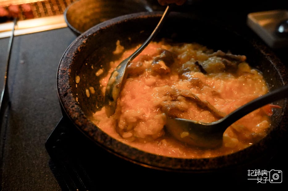 42台中昭日堂燒肉月見日本A5和牛海鮮燉飯.jpg 42台中昭日堂燒肉月見日本A5和牛海鮮燉飯.jpg