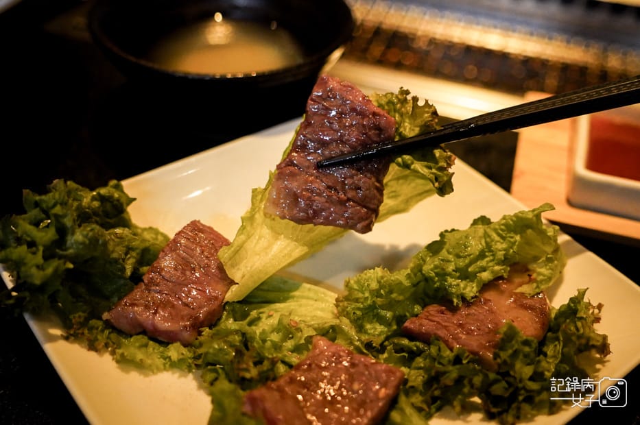51台中昭日堂燒肉日本A5和牛上肩胛雪花牛小排.jpg 51台中昭日堂燒肉日本A5和牛上肩胛雪花牛小排.jpg