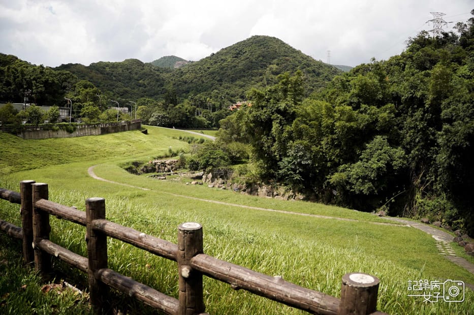 65台北內湖碧山巖鯉魚山小人國步道圓覺寺瀑布步道大溝溪親水公園.jpg 65台北內湖碧山巖鯉魚山小人國步道圓覺寺瀑布步道大溝溪親水公園.jpg