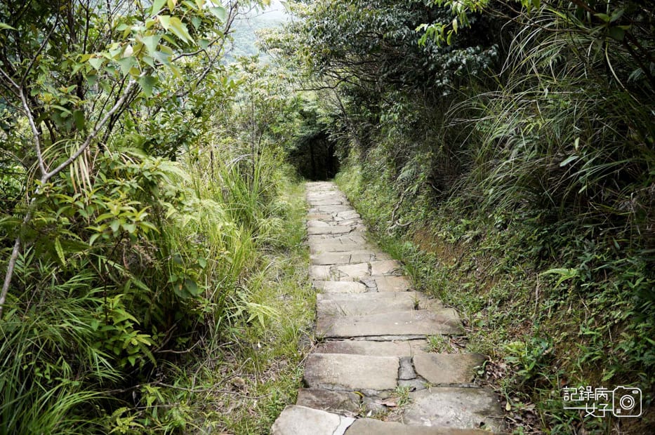 46台北內湖碧山巖鯉魚山小人國步道圓覺寺瀑布步道大溝溪親水公園.jpg 46台北內湖碧山巖鯉魚山小人國步道圓覺寺瀑布步道大溝溪親水公園.jpg