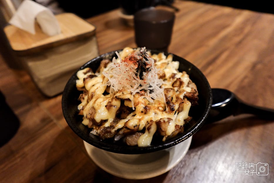18鳳華鶏豚濃湯拉麵黑蒜麻油炙燒美乃滋叉燒飯.jpg