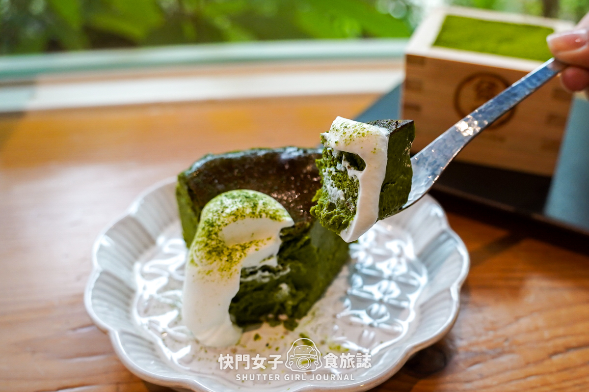【台南 中西區】綠町抹茶甜點專門店 x 抹茶控必吃青嵐厚抹茶巴斯克 x 內用限定提拉米蘇 - 第34張圖 【台南 中西區】綠町抹茶甜點專門店 x 抹茶控必吃青嵐厚抹茶巴斯克 x 內用限定提拉米蘇