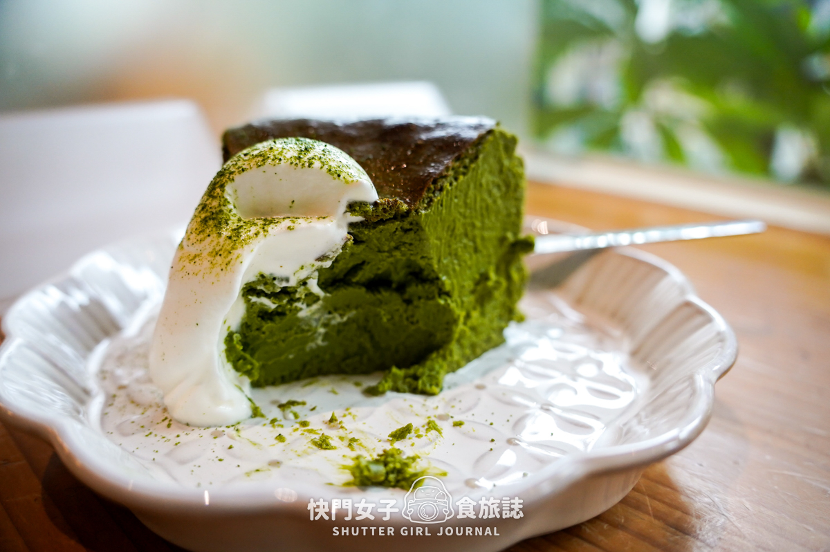 【台南 中西區】綠町抹茶甜點專門店 x 抹茶控必吃青嵐厚抹茶巴斯克 x 內用限定提拉米蘇 - 第35張圖 【台南 中西區】綠町抹茶甜點專門店 x 抹茶控必吃青嵐厚抹茶巴斯克 x 內用限定提拉米蘇