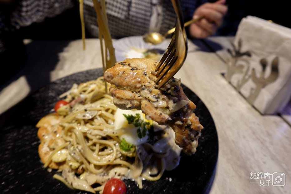 21新北桃園林口甜蒔吇舒芙蕾松露女兒紅義大利麵.jpg 21新北桃園林口甜蒔吇舒芙蕾松露女兒紅義大利麵.jpg