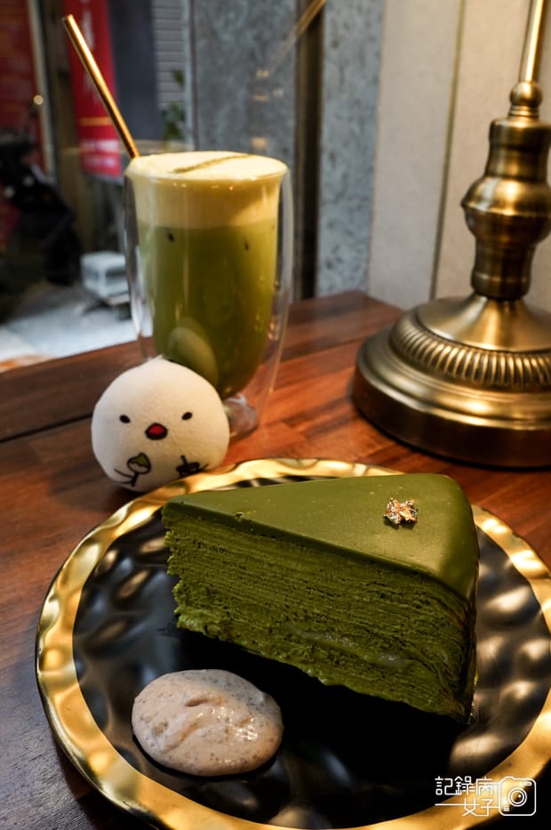 26基隆三奇壹號咖啡館築甜製菓小山圓抹茶千層蛋糕奶蓋小山園抹茶鮮乳.jpg