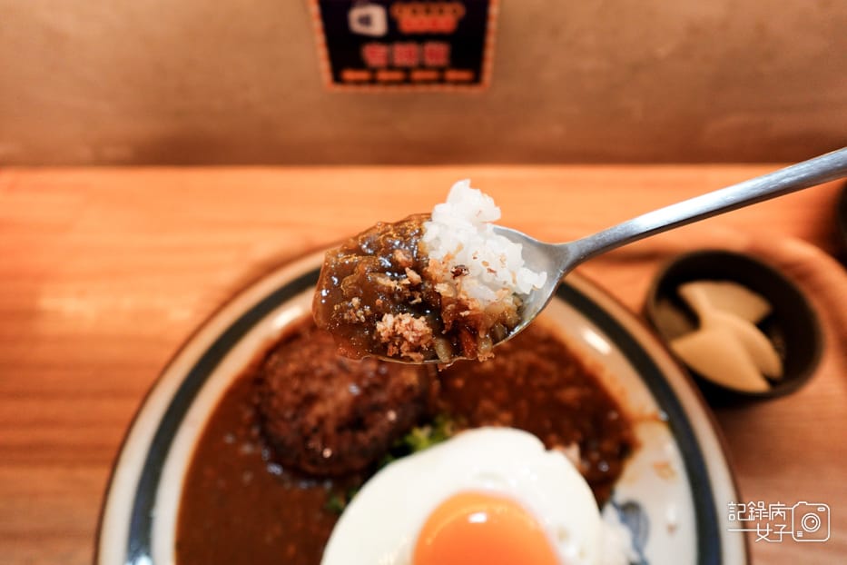 20台北內湖東湖CURRY CURRY 咖哩咖哩煎炸漢堡排咖哩飯炸豬排唐揚雞.jpg