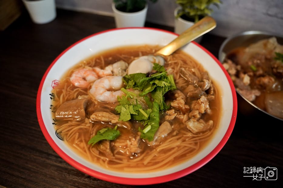 11台北內湖麵線陳專業麵線內湖創始總店五福麵線海鮮麵線肉圓.jpg