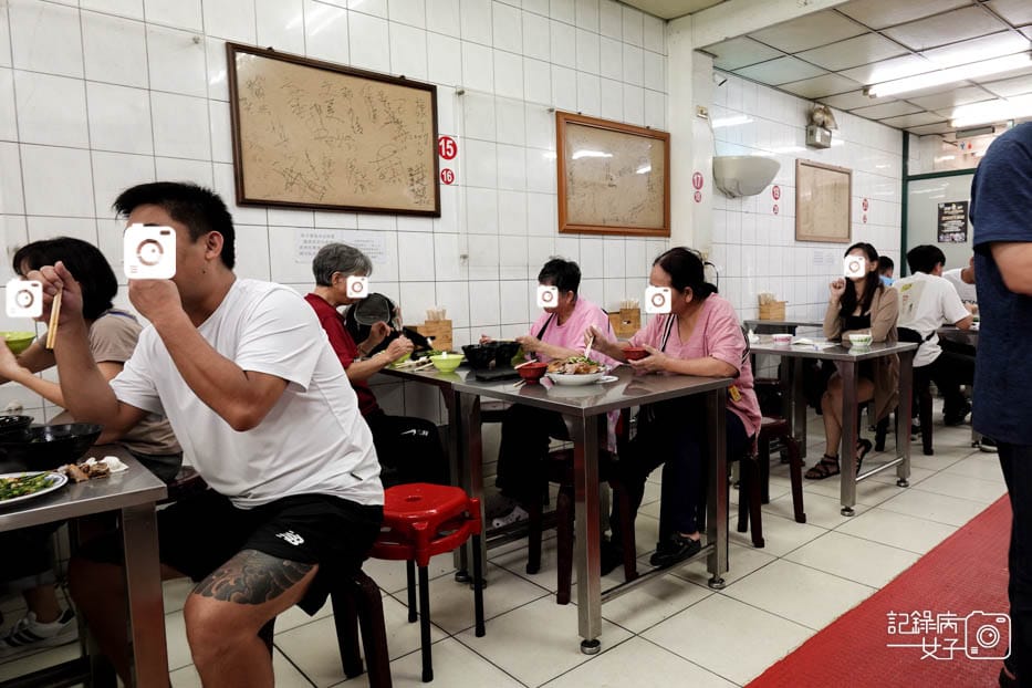 4新竹北門城隍廟口鴨香飯許二姐鴨肉許鴨肉飯炊粉炒鴨血.jpg 4新竹北門城隍廟口鴨香飯許二姐鴨肉許鴨肉飯炊粉炒鴨血.jpg