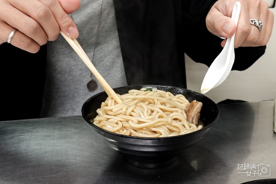 11新竹北門城隍廟許二姐鴨肉炒麵.jpg 11新竹北門城隍廟許二姐鴨肉炒麵.jpg