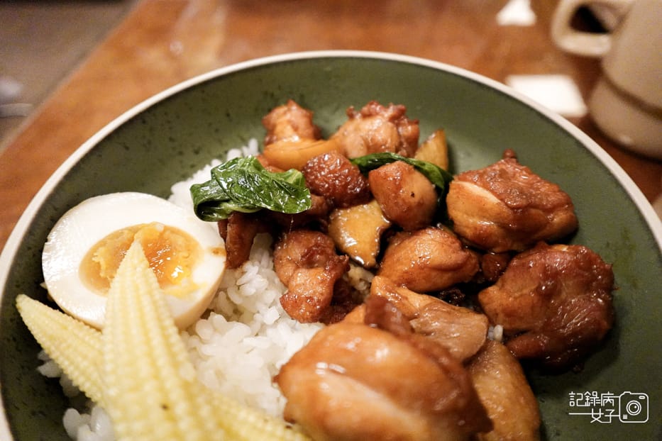 10台北善導寺金晶雞GINGIN CHICKEN麻辣香鍋雞三杯雞飯套餐.jpg