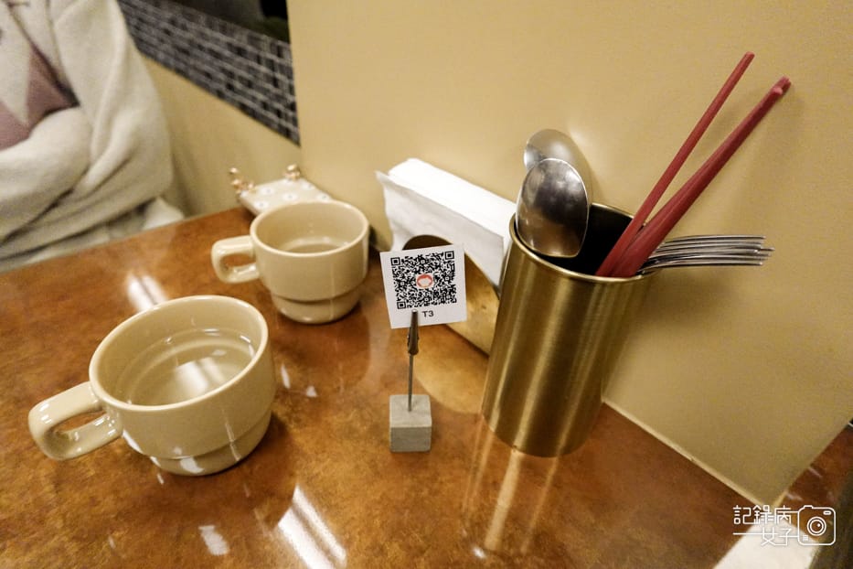 4台北善導寺金晶雞GINGIN CHICKEN菜單價位.jpg