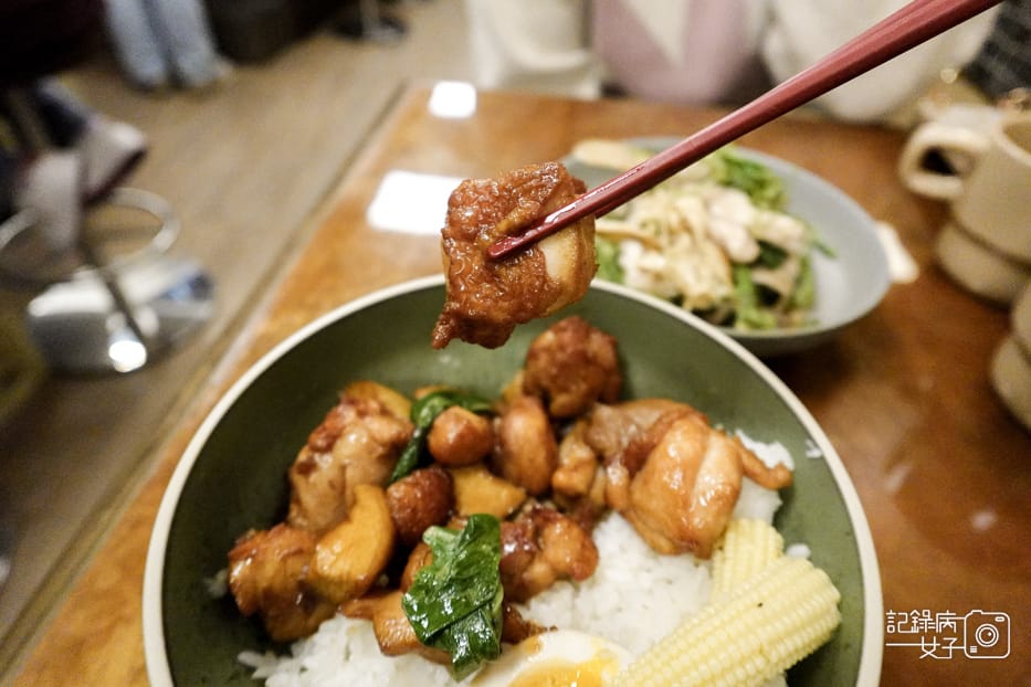 11台北善導寺金晶雞GINGIN CHICKEN麻辣香鍋雞三杯雞飯套餐.jpg