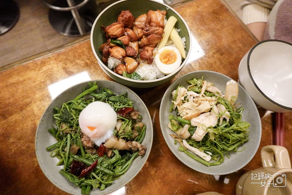 8台北善導寺金晶雞GINGIN CHICKEN麻辣香鍋雞三杯雞麻油雞湯.jpg