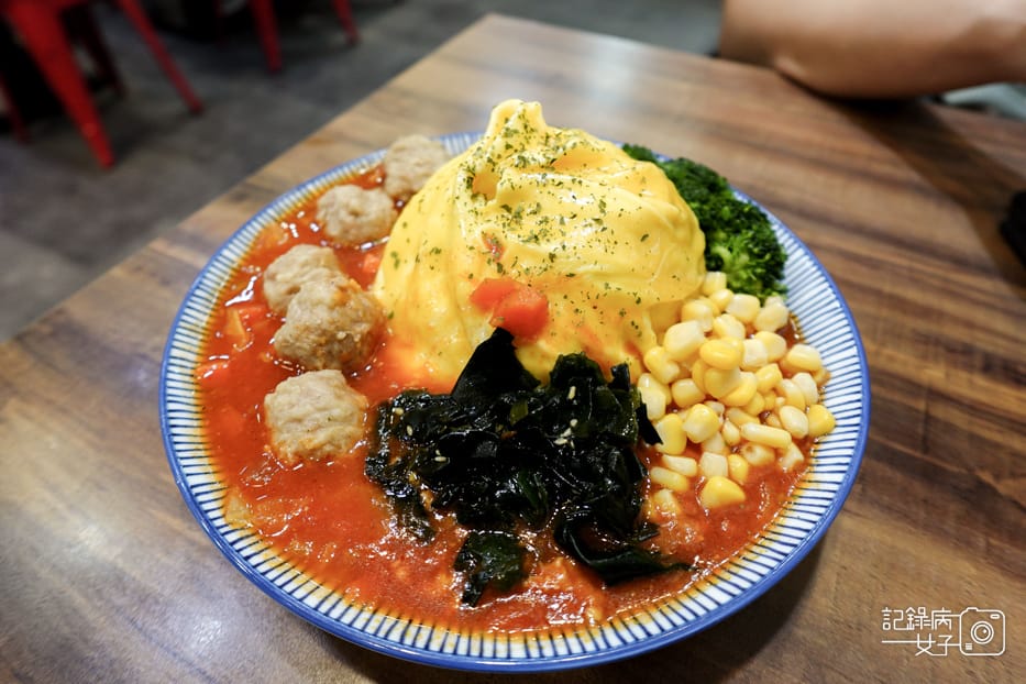 12大安梧貳WUERFOODS歐姆蛋包飯美式肉丸南瓜咖哩飯免費續飯.jpg