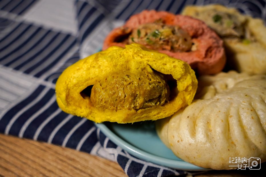 20馬可先生福穀樂穀物黃金咖哩鮮肉包咖哩包子.jpg