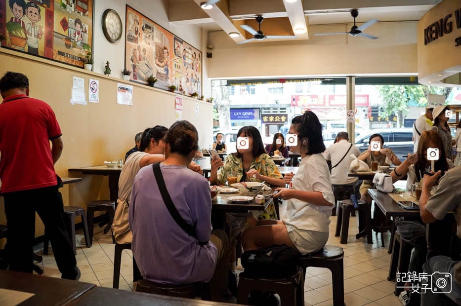 5亞庇瓊萬興肉包Keng Wan Hing菠蘿包叉燒包咖哩餃.jpg