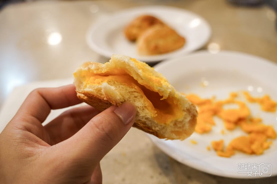 25亞庇瓊萬興肉包Keng Wan Hing菠蘿包叉燒包咖哩餃.jpg