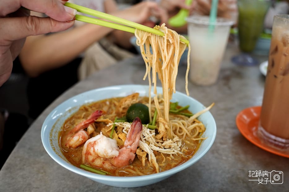 19沙巴Yee Fung怡豐茶室叻沙王干撈面加央面包咖椰吐司.jpg 19沙巴Yee Fung怡豐茶室叻沙王干撈面加央面包咖椰吐司.jpg