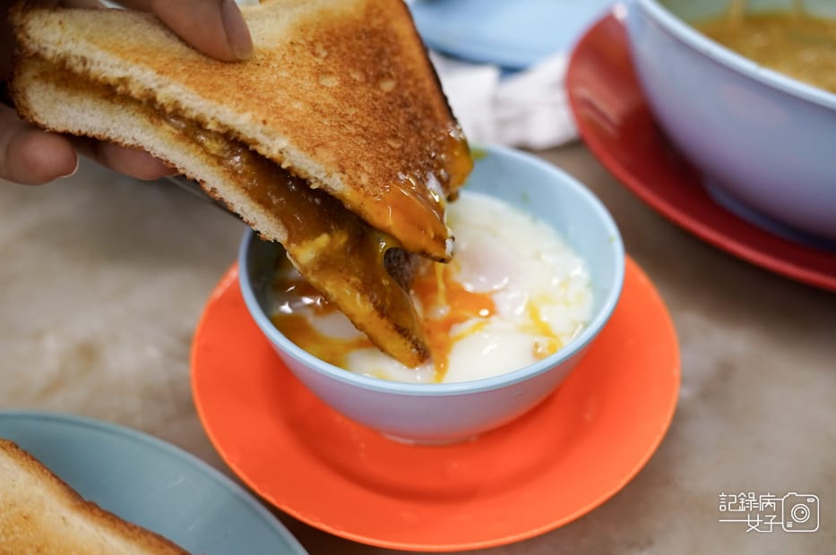 47沙巴Yee Fung怡豐茶室叻沙王干撈面加央面包咖椰吐司.jpg 47沙巴Yee Fung怡豐茶室叻沙王干撈面加央面包咖椰吐司.jpg