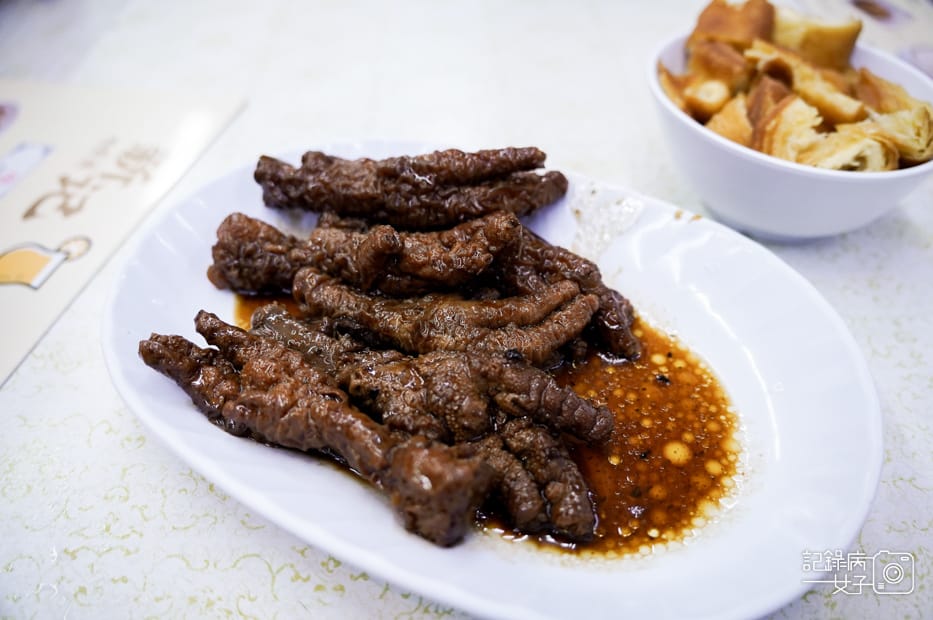28新記肉骨茶燜鳳爪BRAISED CHICKEN FEET.jpg 28新記肉骨茶燜鳳爪BRAISED CHICKEN FEET.jpg