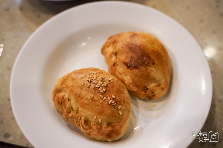 26亞庇瓊萬興肉包Keng Wan Hing菠蘿包叉燒包咖哩餃.jpg