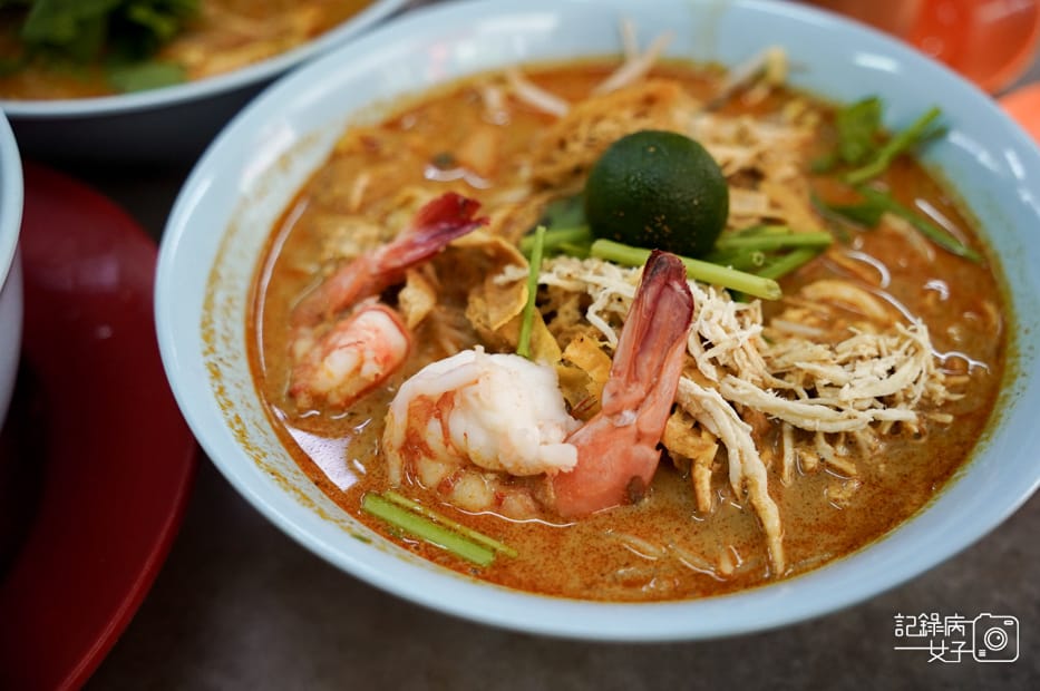 17沙巴Yee Fung怡豐茶室叻沙王干撈面加央面包咖椰吐司.jpg 17沙巴Yee Fung怡豐茶室叻沙王干撈面加央面包咖椰吐司.jpg